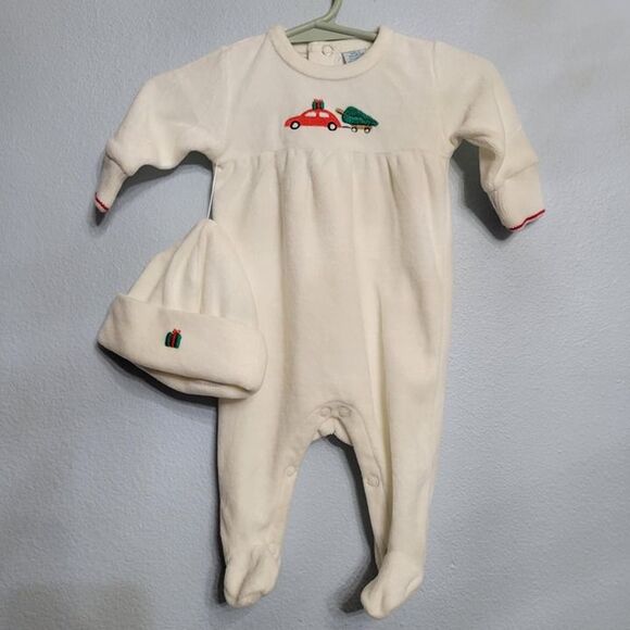 NWT Feltman Brothers Velour Holiday Romper with Hat Ivory Christmas NB